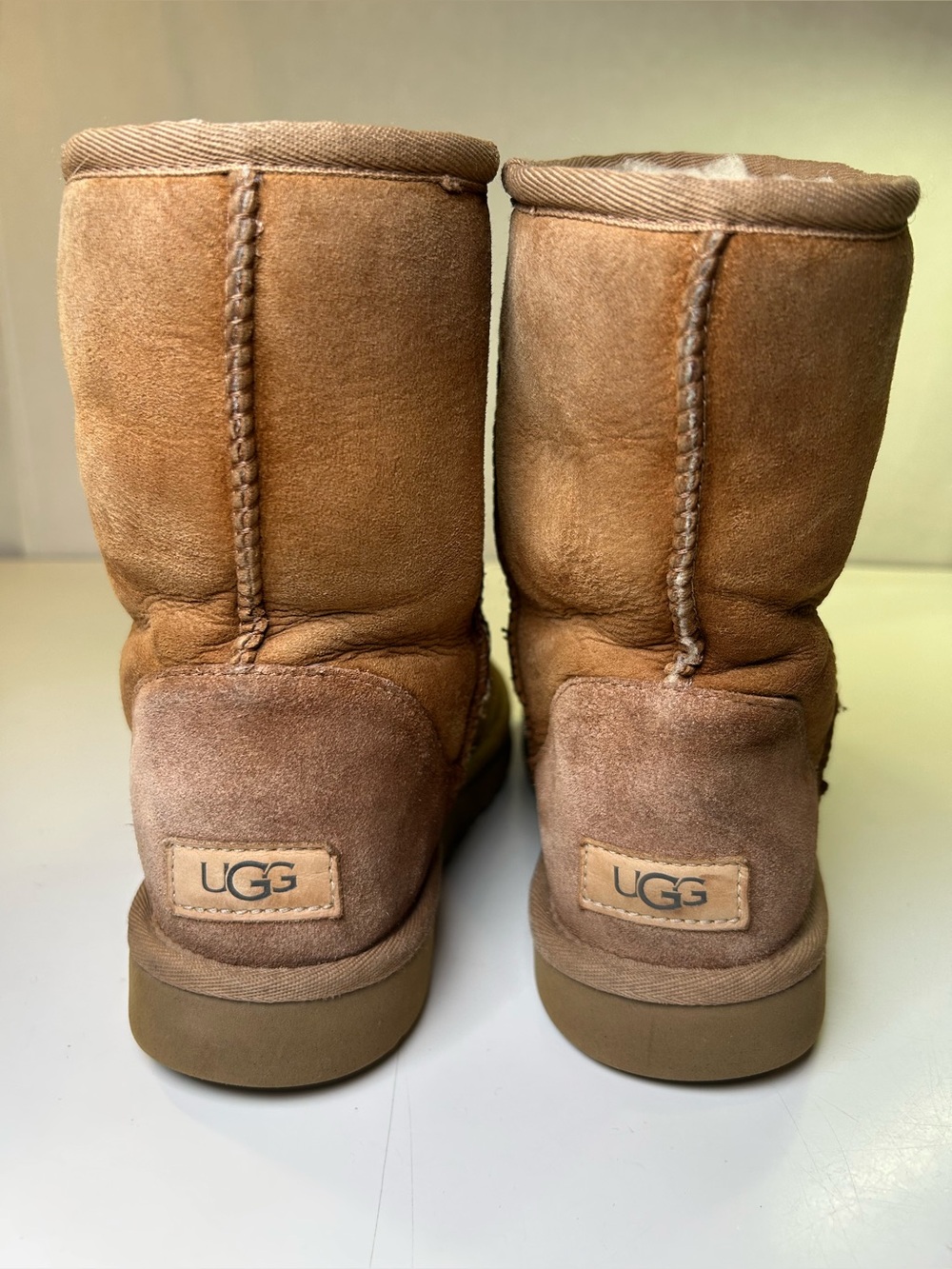 UGG Classic Short II Boots - Chestnut Brown Suede Shearling - Women's Size 7 - Picture 3 of 16